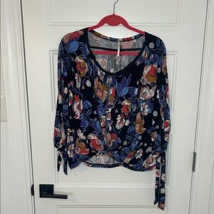 Free People Floral Boho Tie-Front Blouse Long Sleeve Crop Top FlowyFestivalStyle
